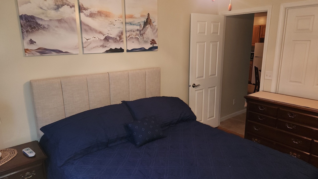 Photo of Bedroom in Fairview Park