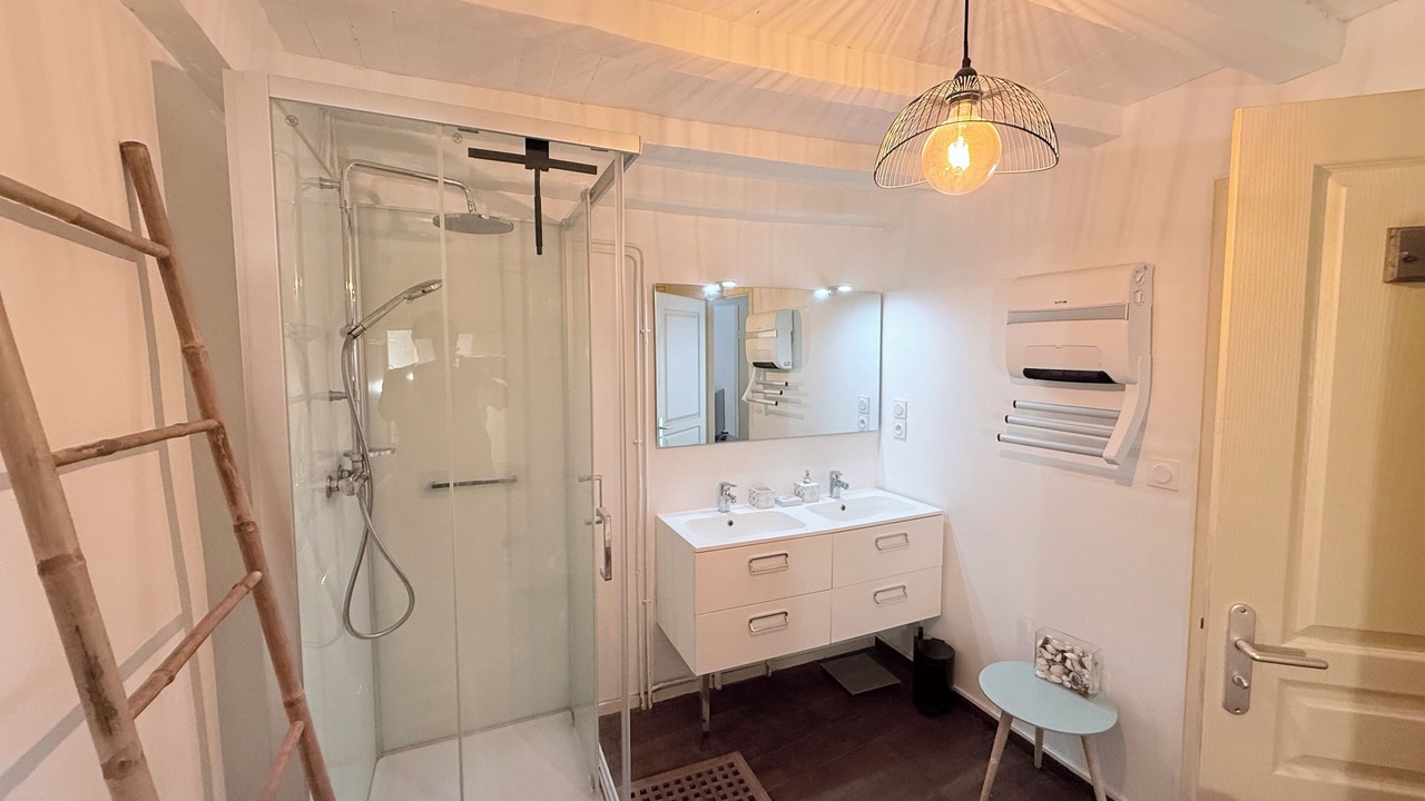 Photo of Bathroom in Marquixanes