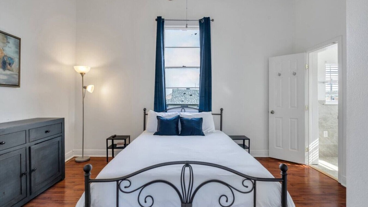 Photo of Bedroom in Tulane - Gravier