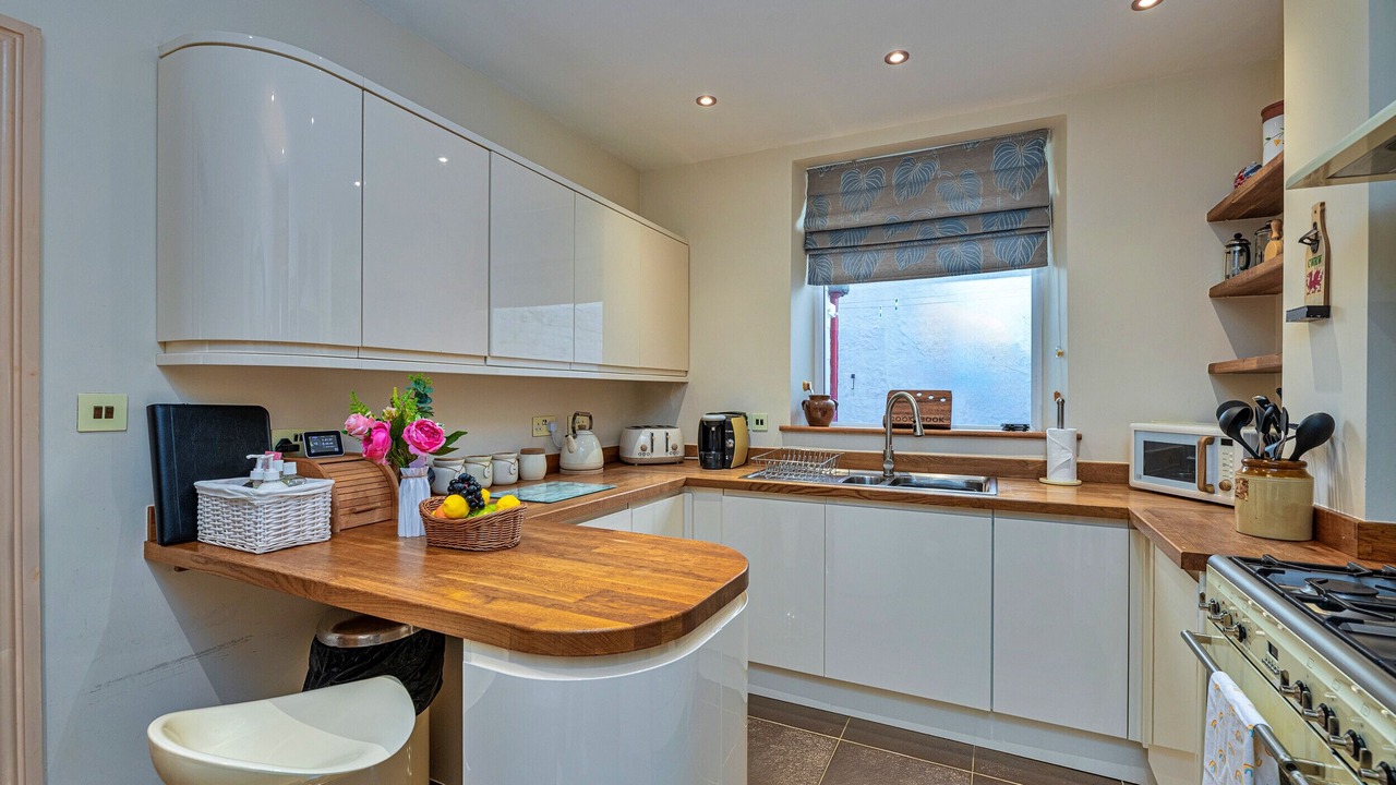 Photo of Kitchen in Bont Newydd