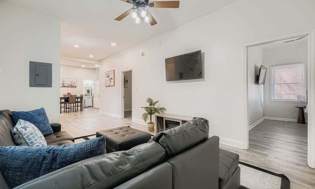 Photo of Livingroom in Peoplestown