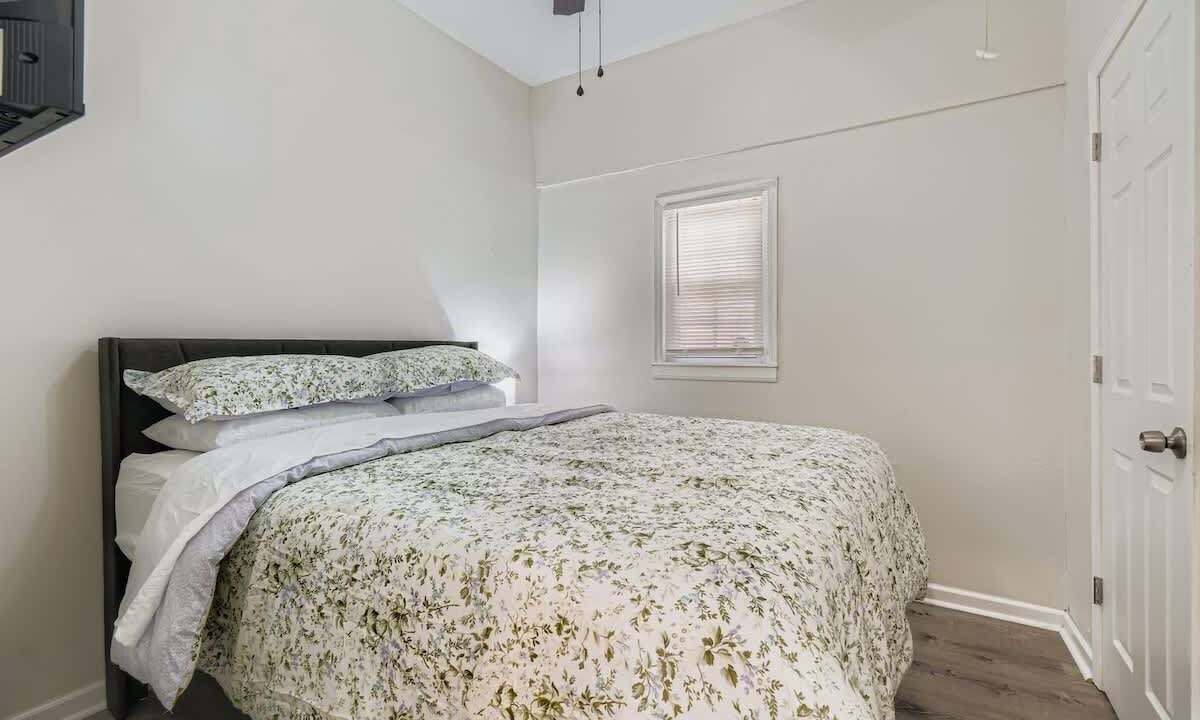Photo of Bedroom in Peoplestown