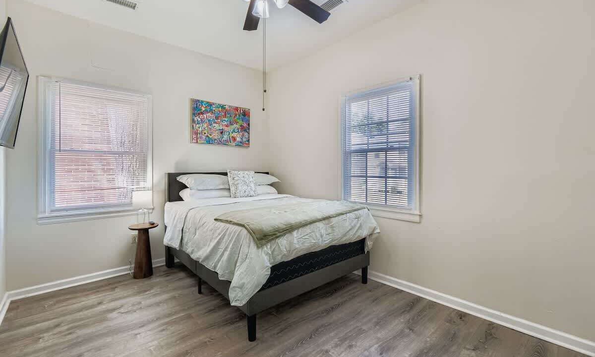 Photo of Bedroom in Peoplestown