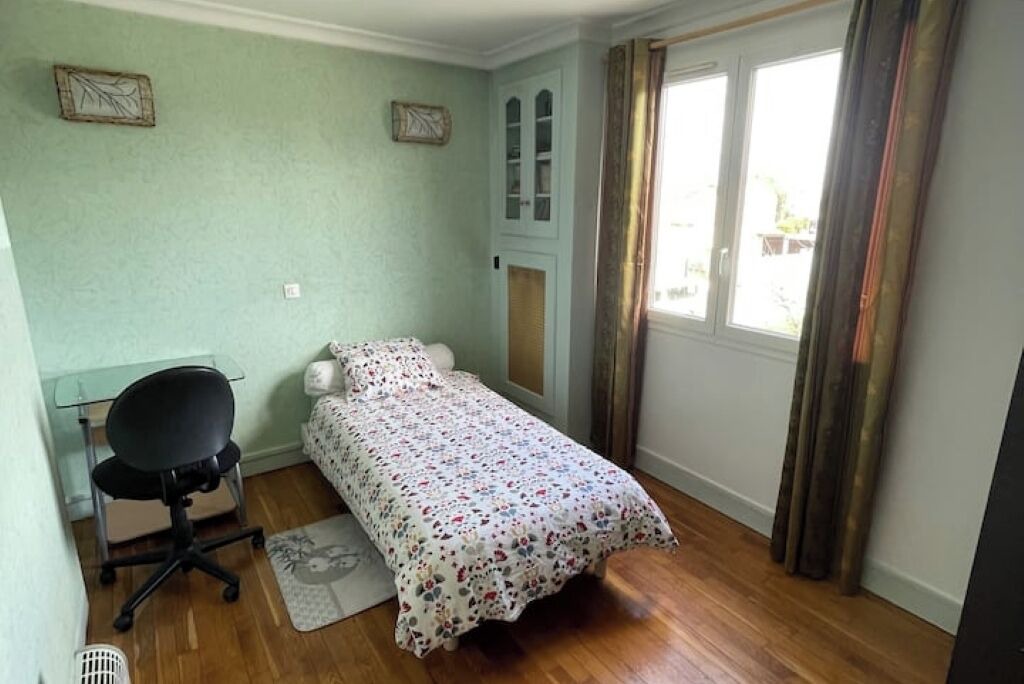 Photo of Bedroom in Vigneux-sur-Seine