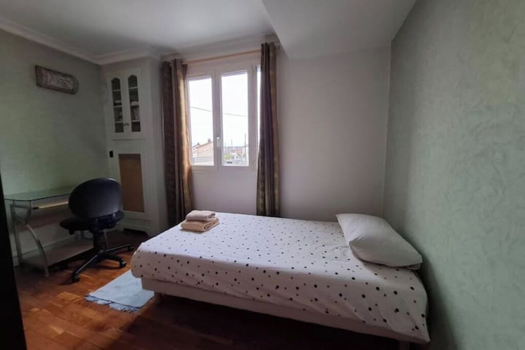 Photo of Bedroom in Vigneux-sur-Seine