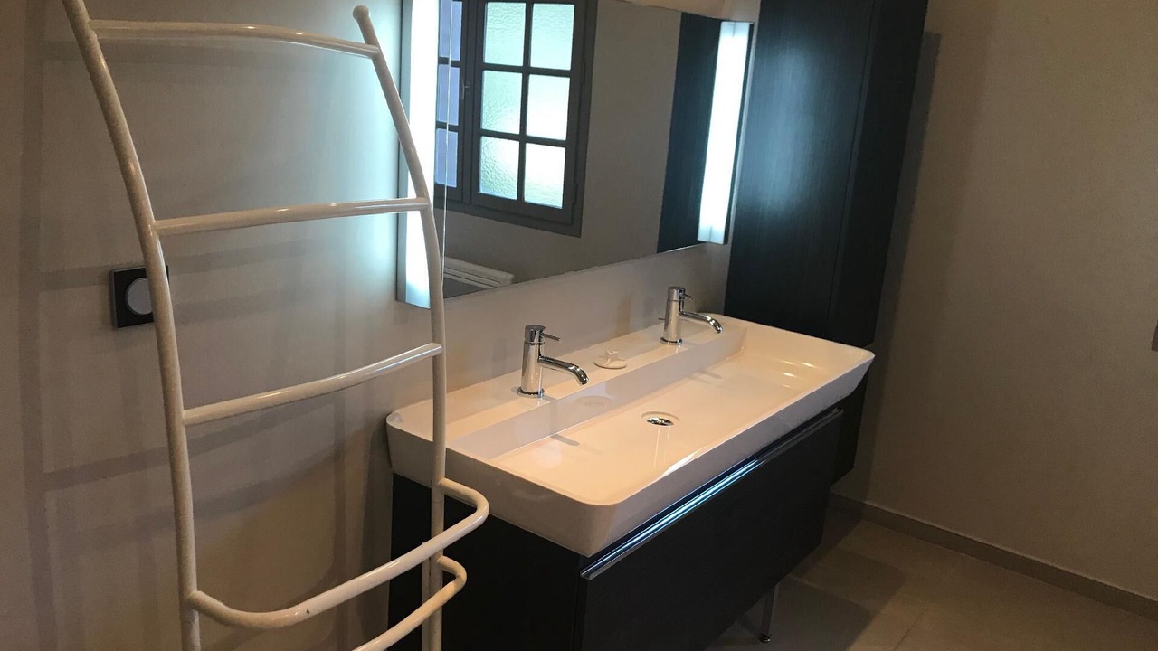 Photo of Bathroom in Ganzeville