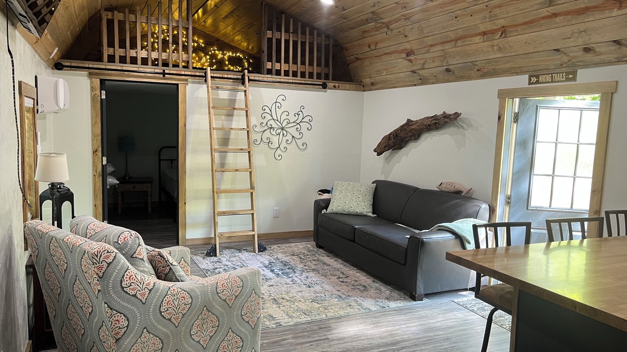 Photo of Livingroom in Kingston