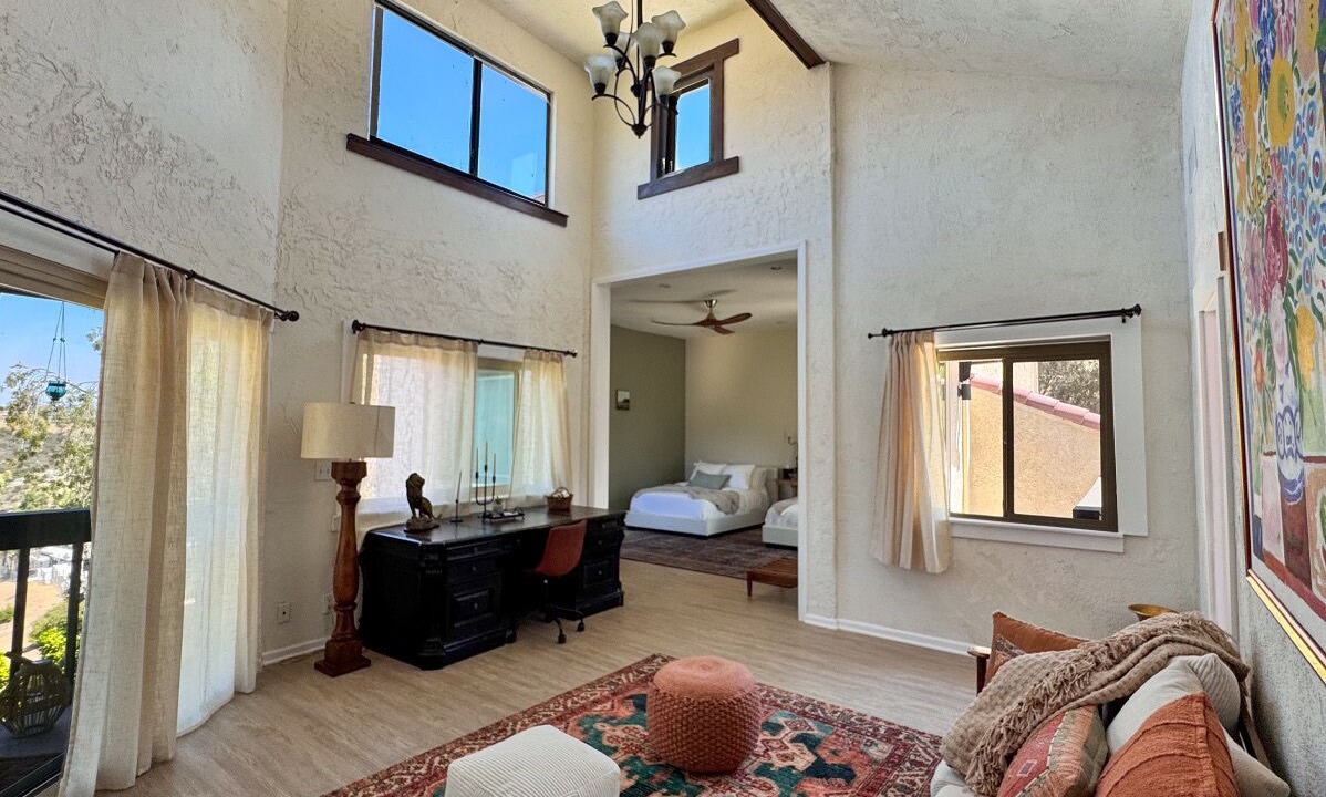 Photo of Livingroom in Thousand Oaks