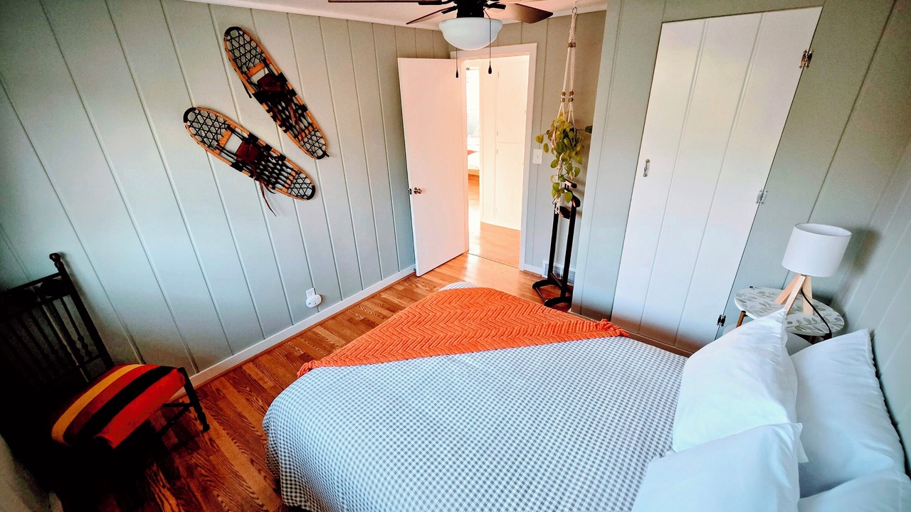 Photo of Bedroom in Oak Harbor