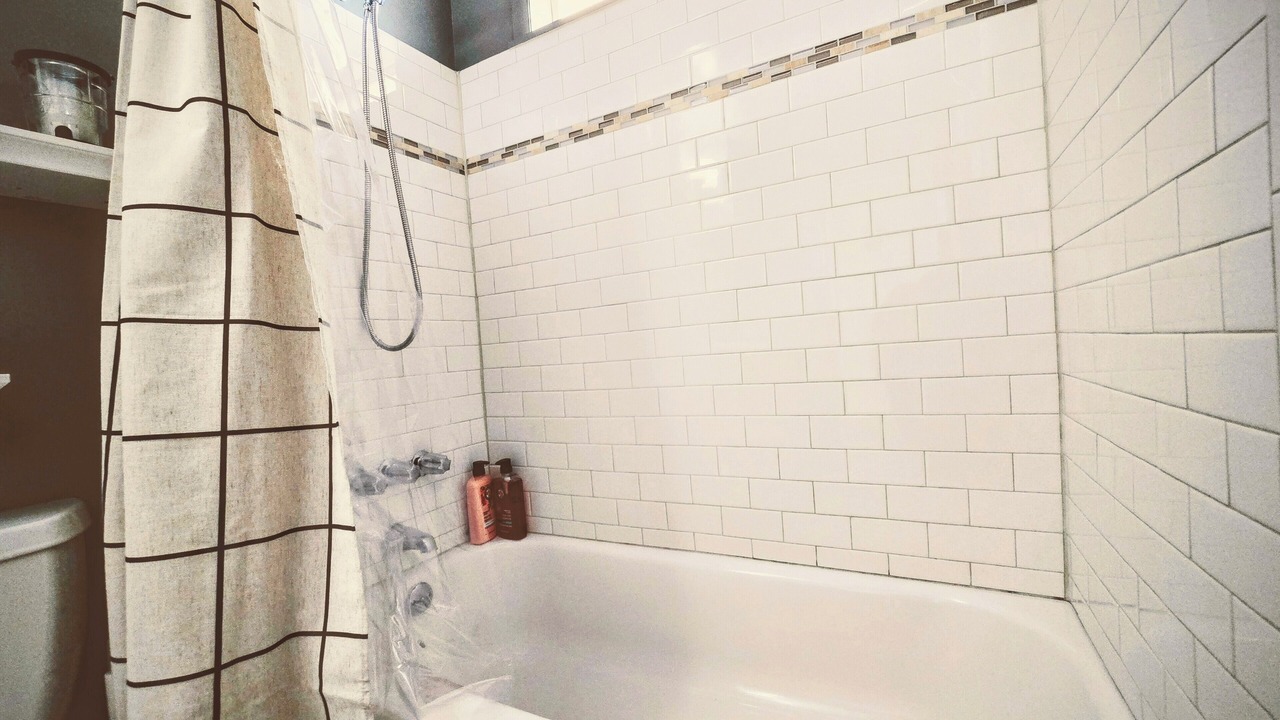 Photo of Bathroom in Oak Harbor