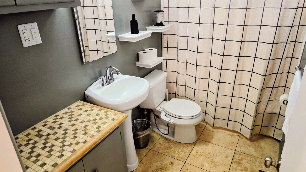 Photo of Bathroom in Oak Harbor