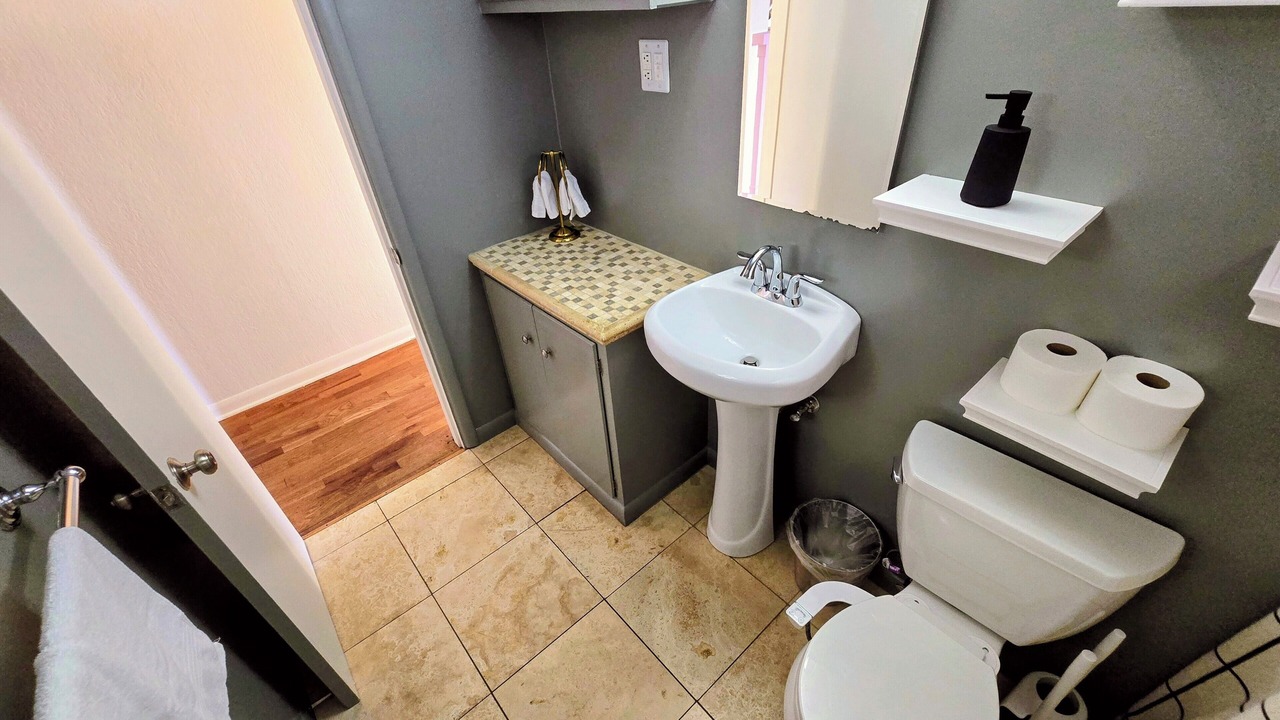 Photo of Bathroom in Oak Harbor