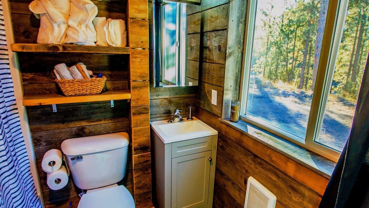 Photo of Bathroom in Bonner-West Riverside