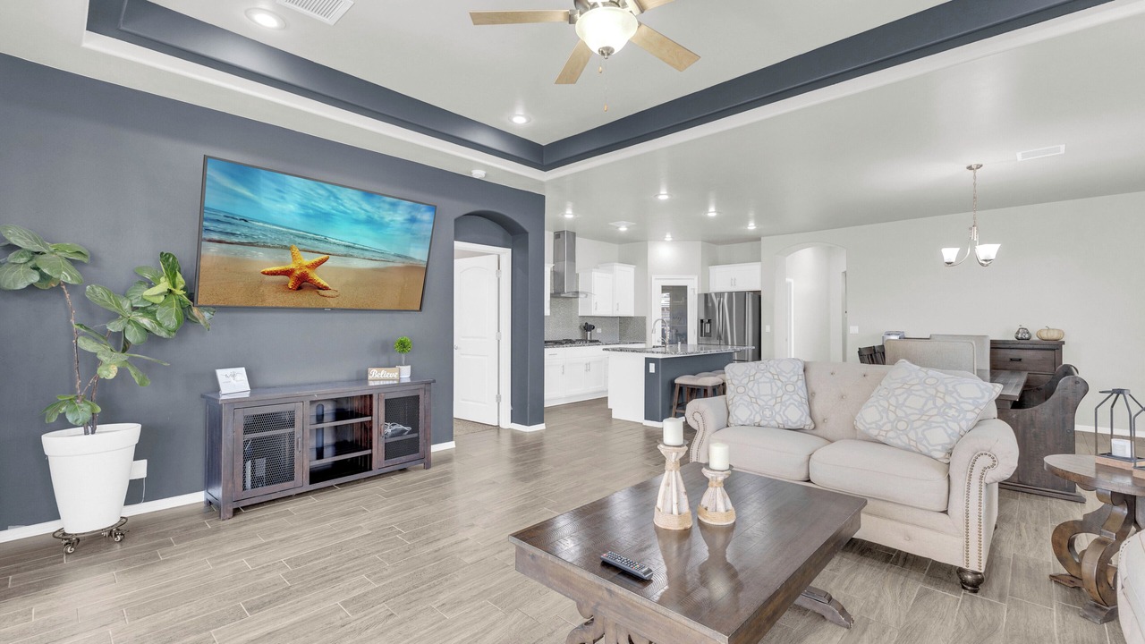 Photo of Livingroom in Biggs Field