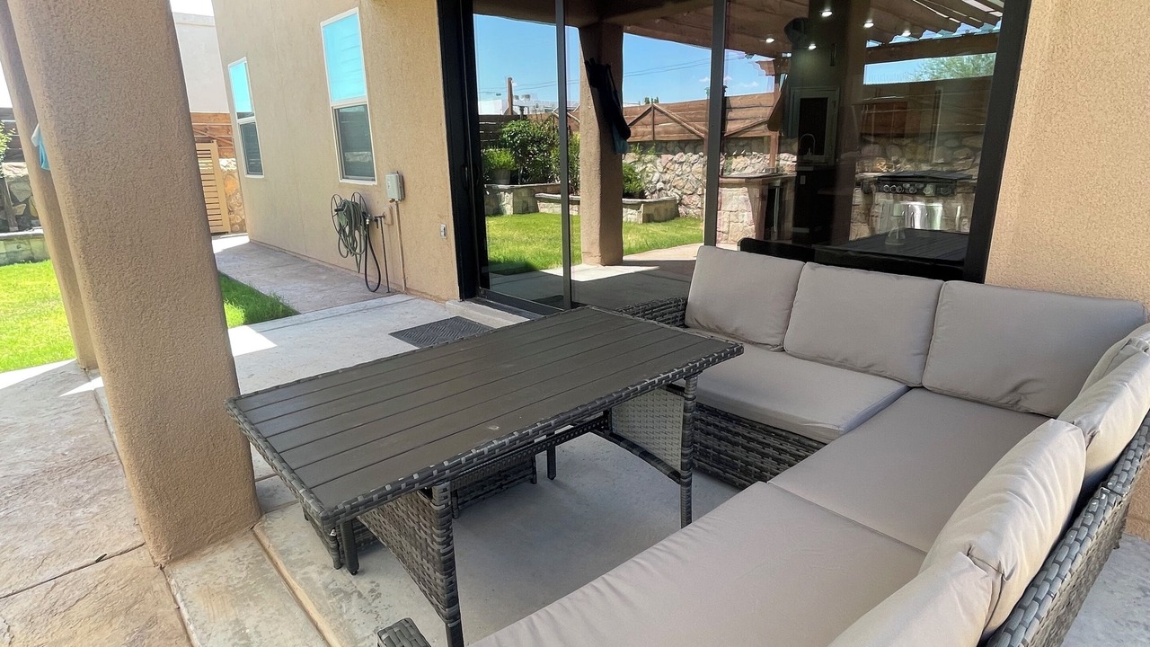 Photo of Patio Balcony in Biggs Field