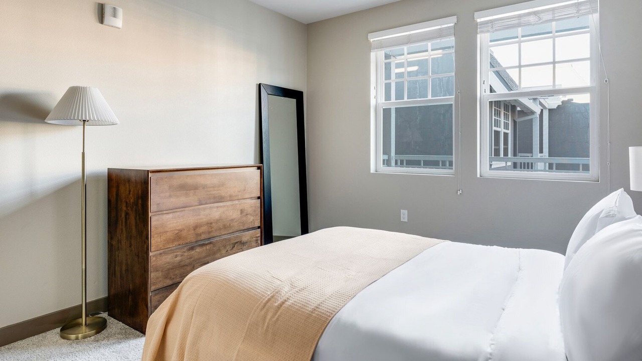 Photo of Bedroom in Burlingame