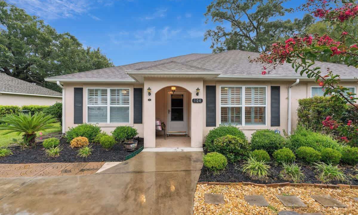 Photo of Outdoor in Dock Junction