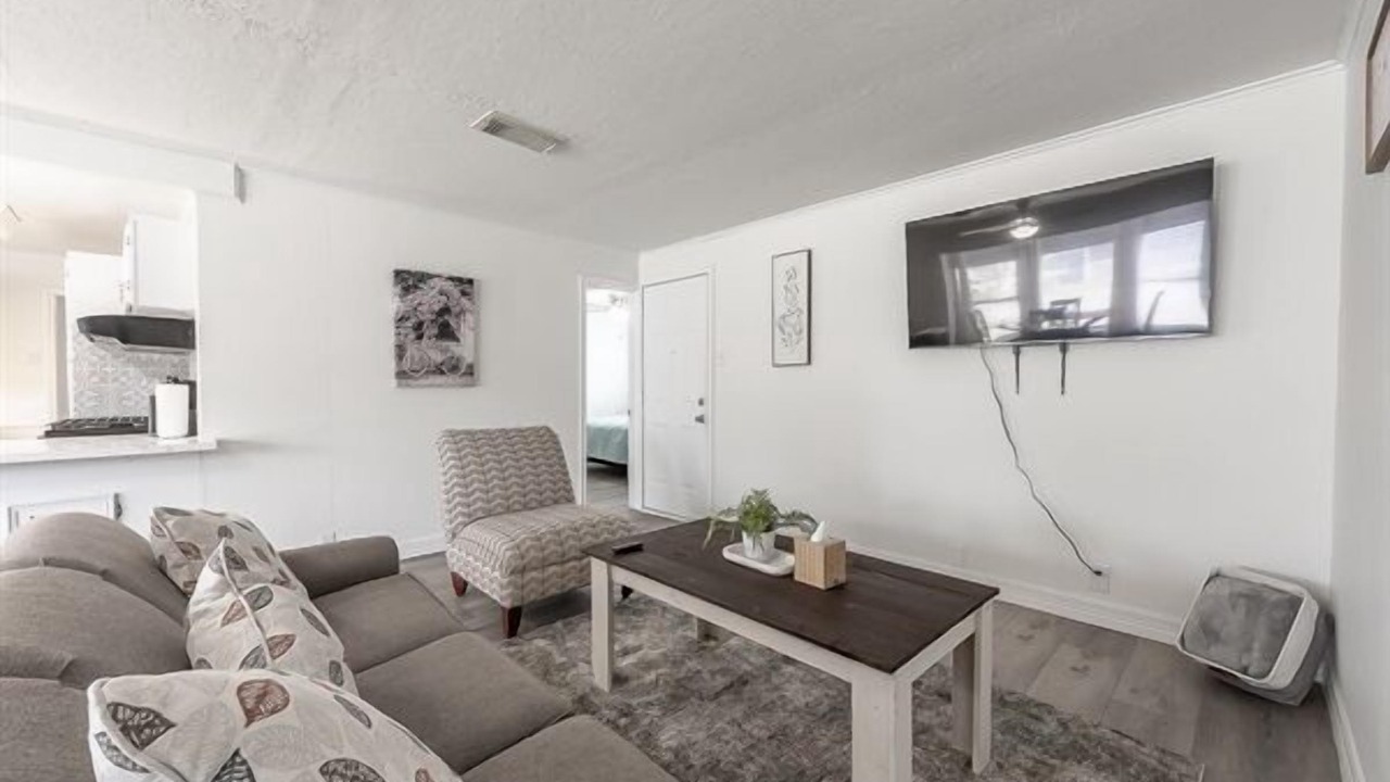 Photo of Livingroom in Groves