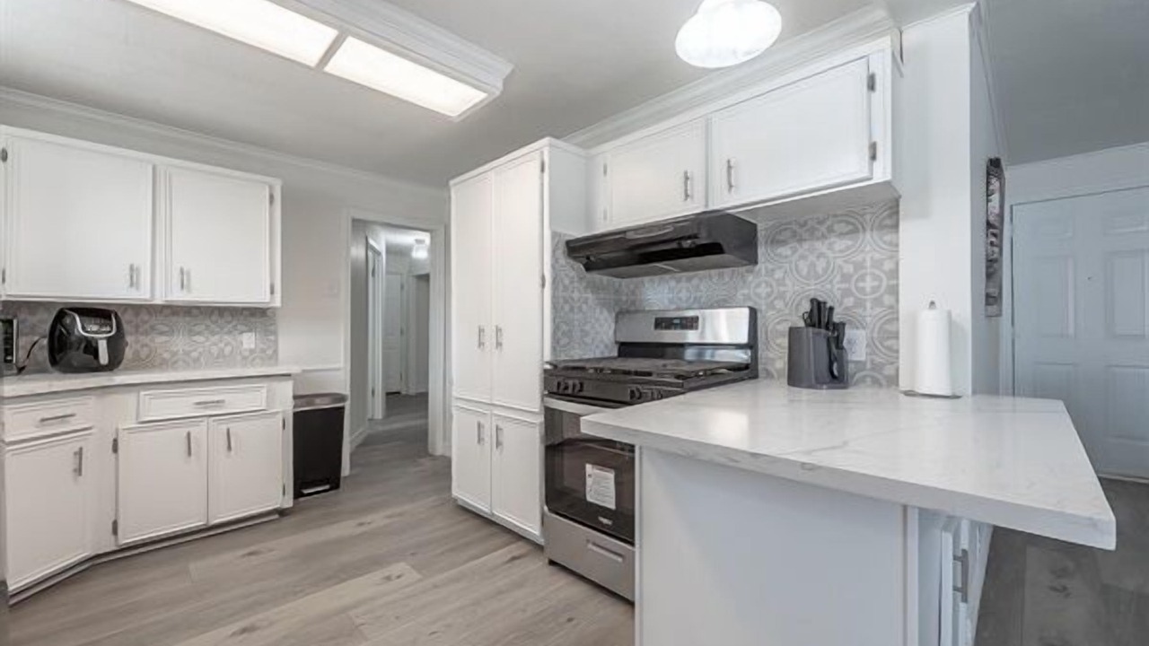 Photo of Kitchen in Groves