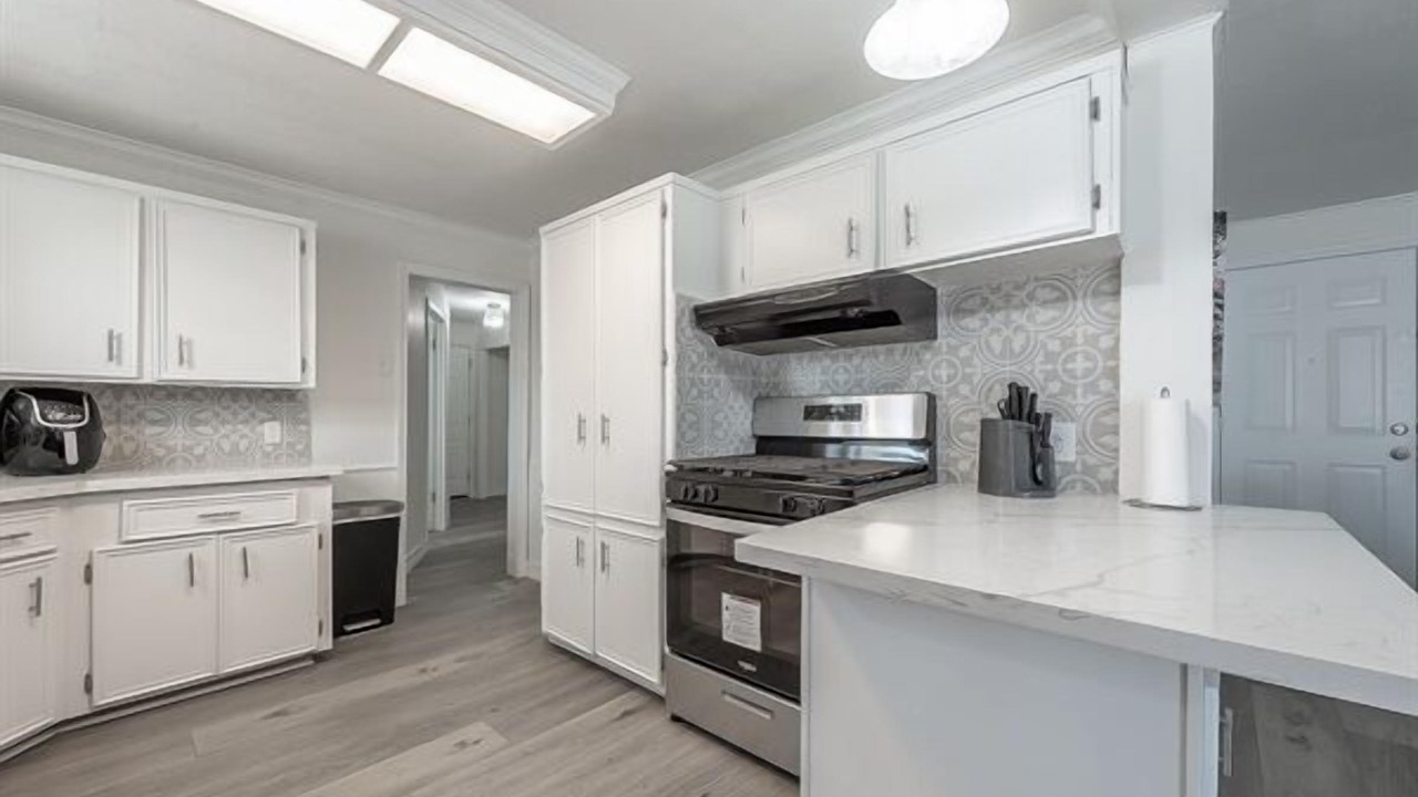 Photo of Kitchen in Groves