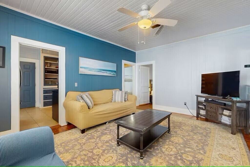 Photo of Livingroom in South Pensacola