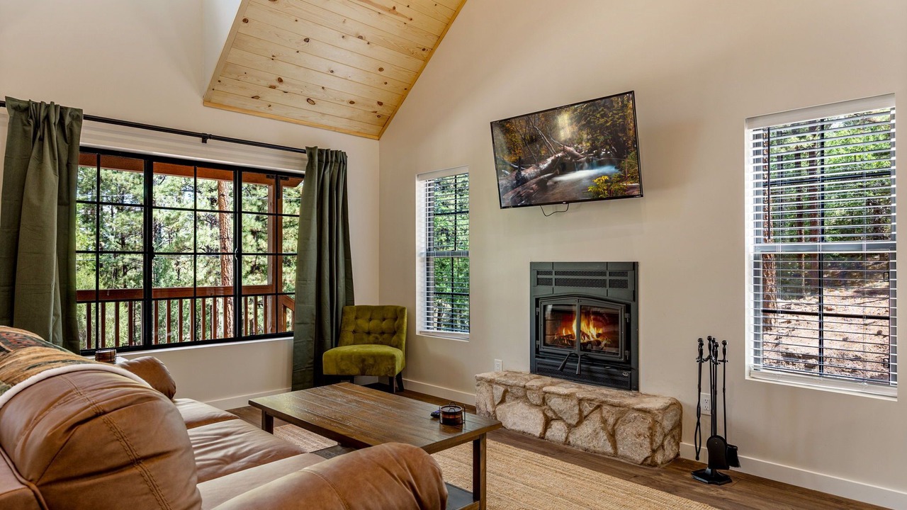 Photo of Livingroom in Eagar