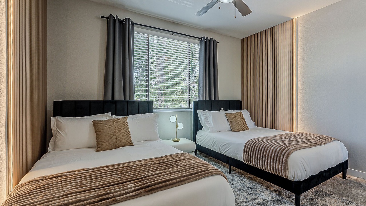 Photo of Bedroom in McDowell Mountain Apartments