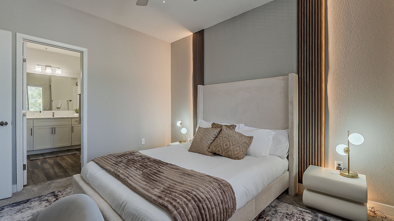 Photo of Bedroom in McDowell Mountain Apartments