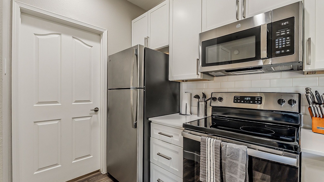 Photo of Kitchen in McDowell Mountain Apartments