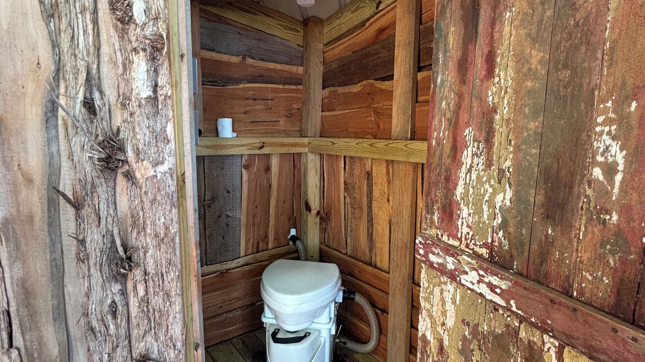 Photo of Bathroom in Piney Mountain