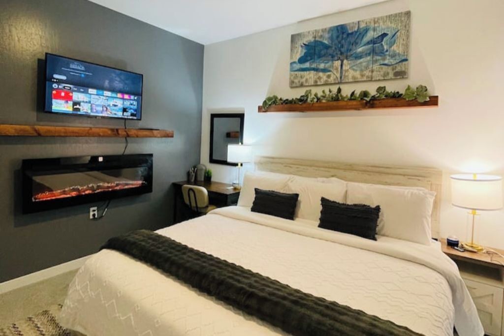 Photo of Bedroom in Pumpkin Center