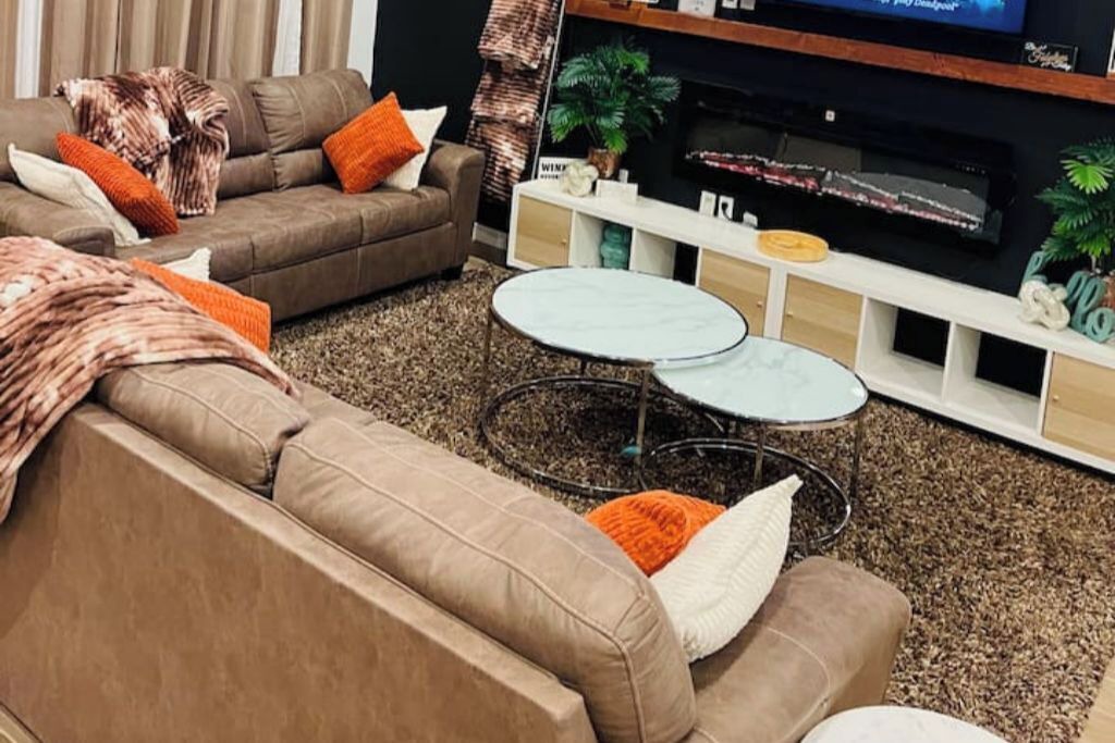 Photo of Livingroom in Pumpkin Center