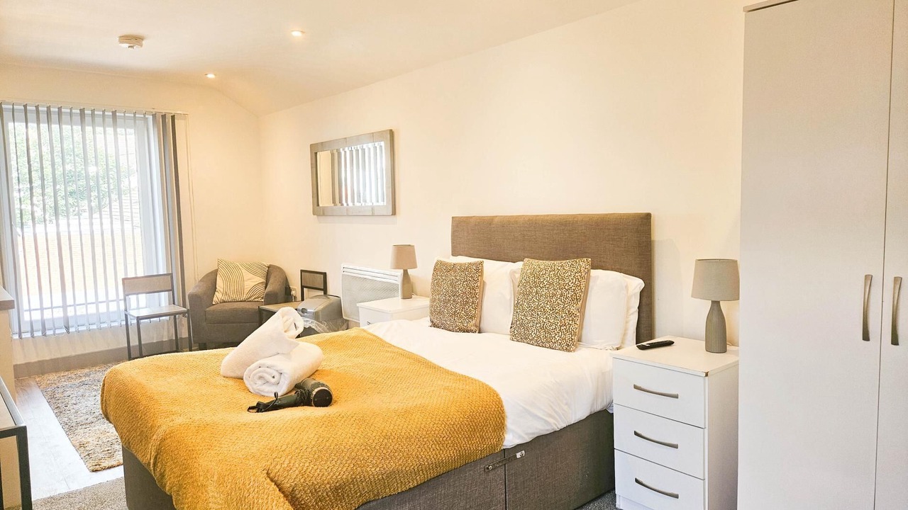 Photo of Others in Skewen