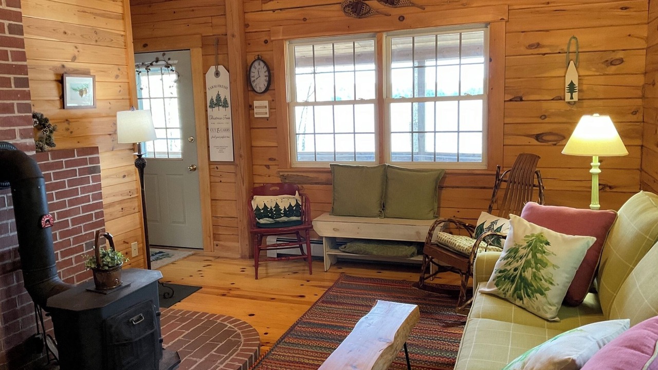 Photo of Livingroom in Weeks Mills
