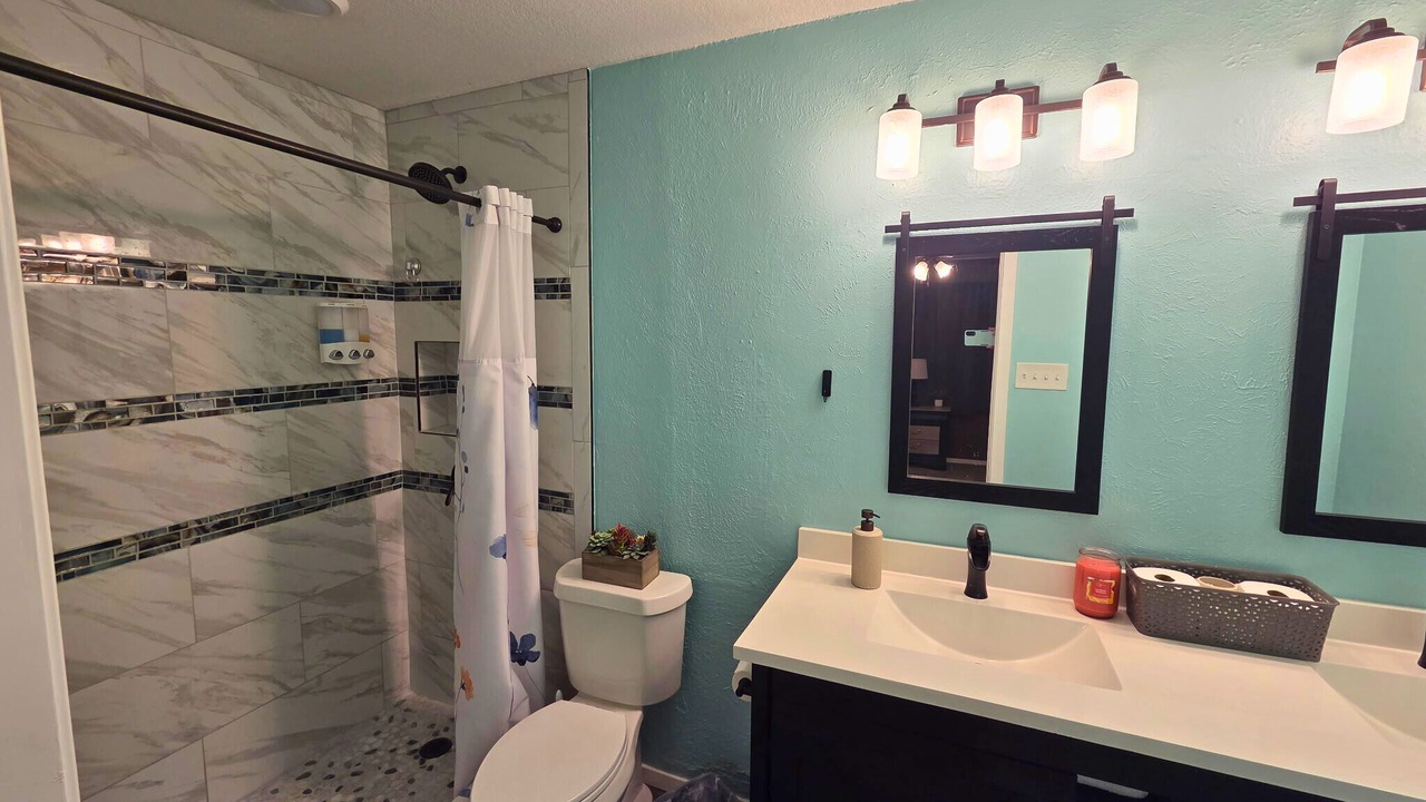 Photo of Bathroom in Bellmead