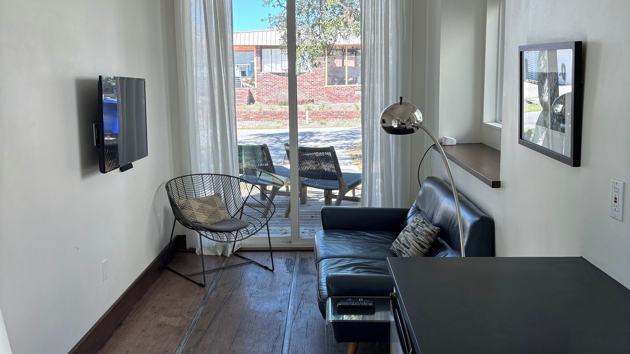 Photo of Livingroom in Wilmington Beach
