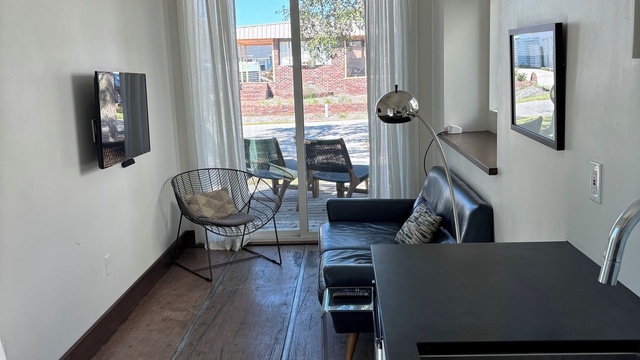 Photo of Livingroom in Wilmington Beach