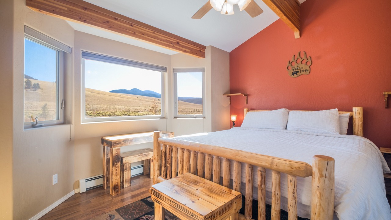 Photo of Bedroom in Eagle Nest