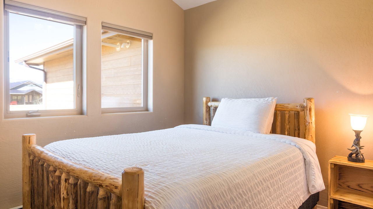 Photo of Bedroom in Eagle Nest