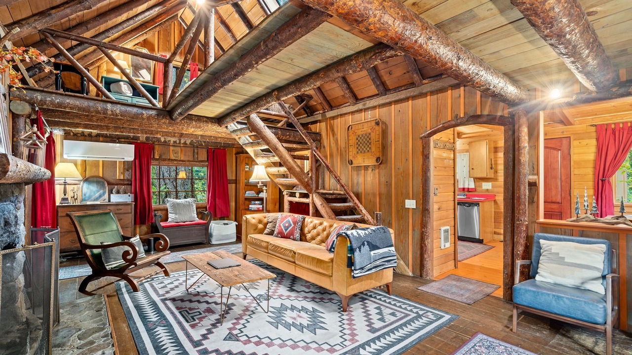Photo of Livingroom in Brightwood
