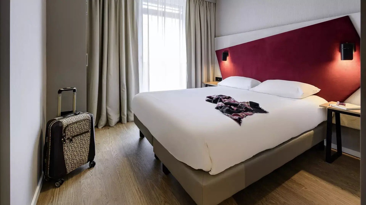 Photo of Bedroom in Center