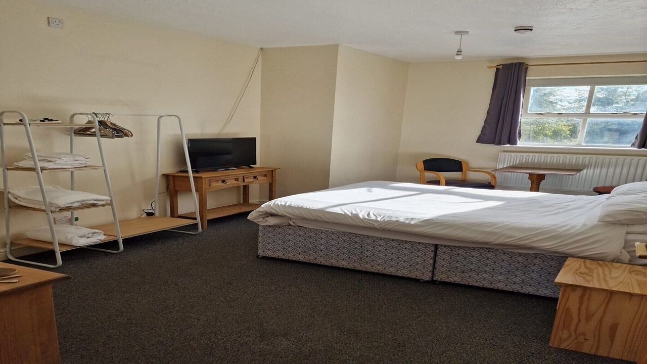 Photo of Others in Hersham