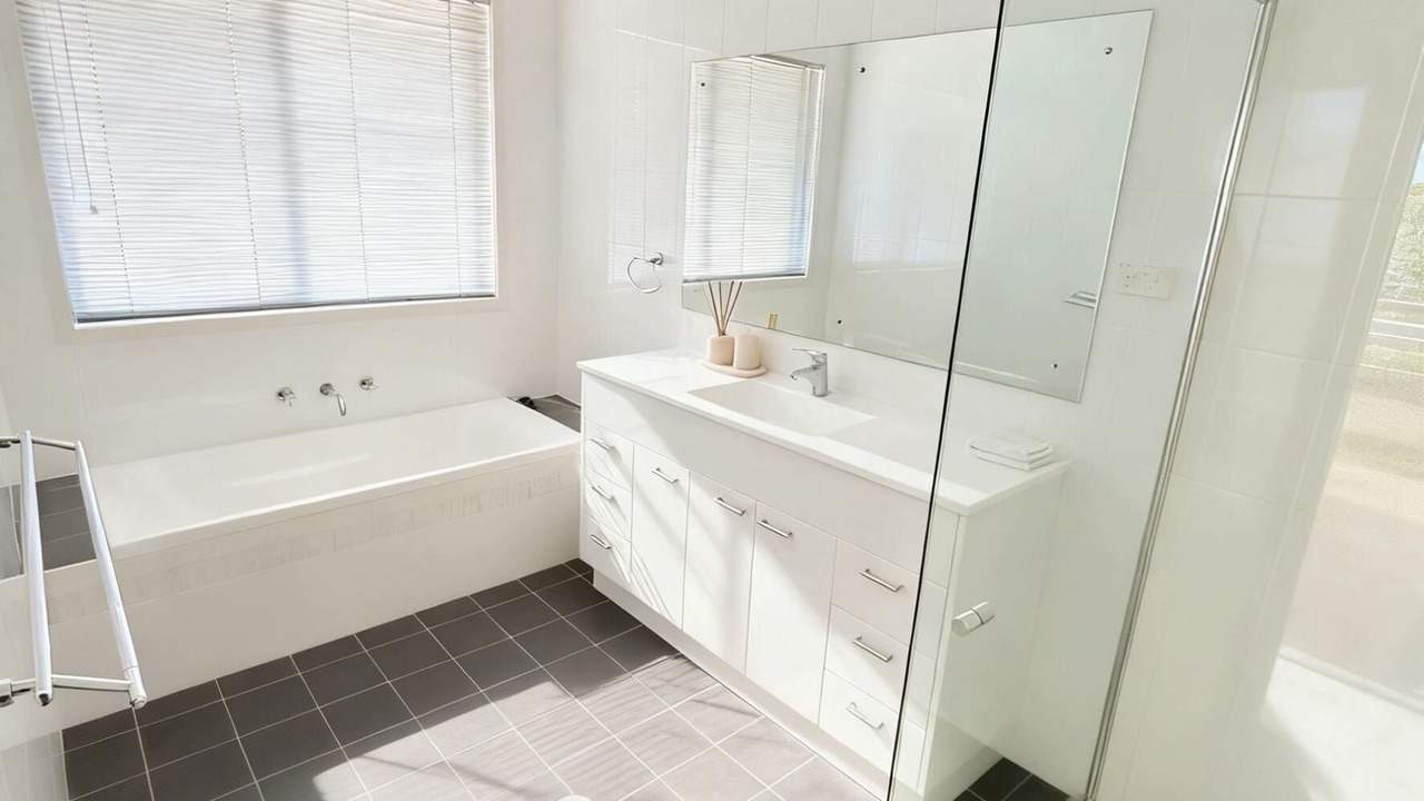 Photo of Bathroom in Tascott