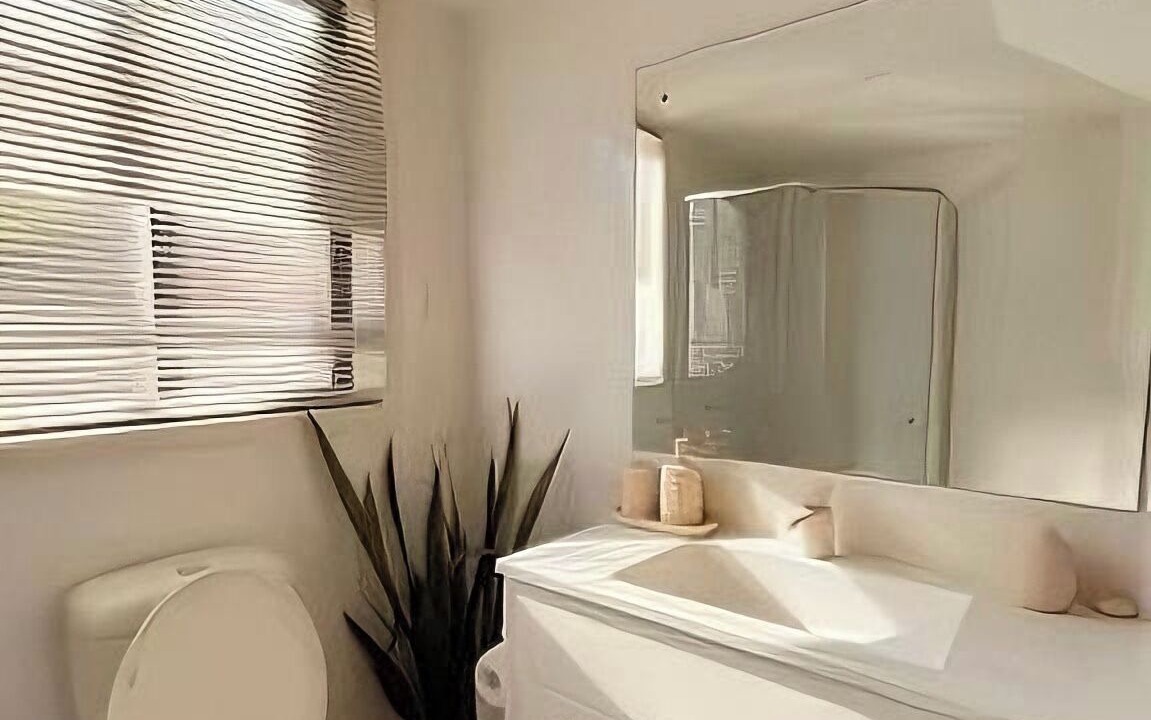 Photo of Bathroom in Tascott