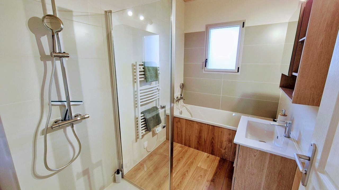 Photo of Bathroom in Les Herbiers