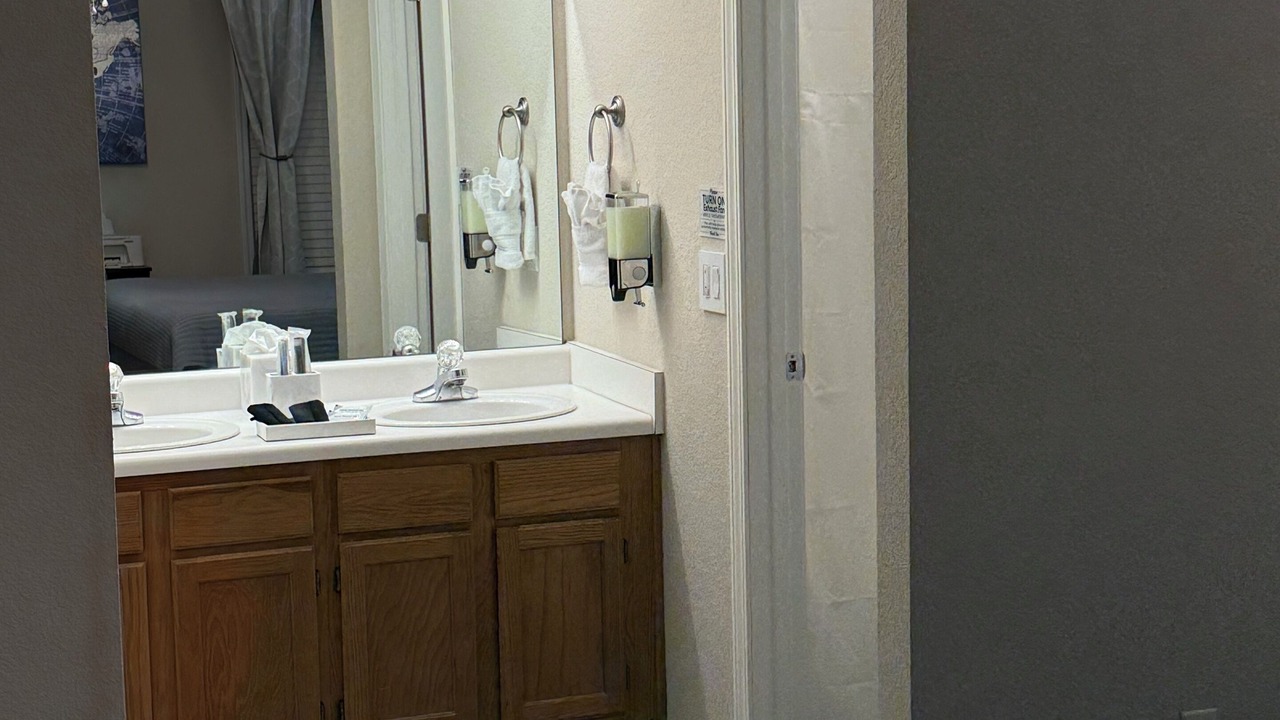 Photo of Bedroom in Rogers