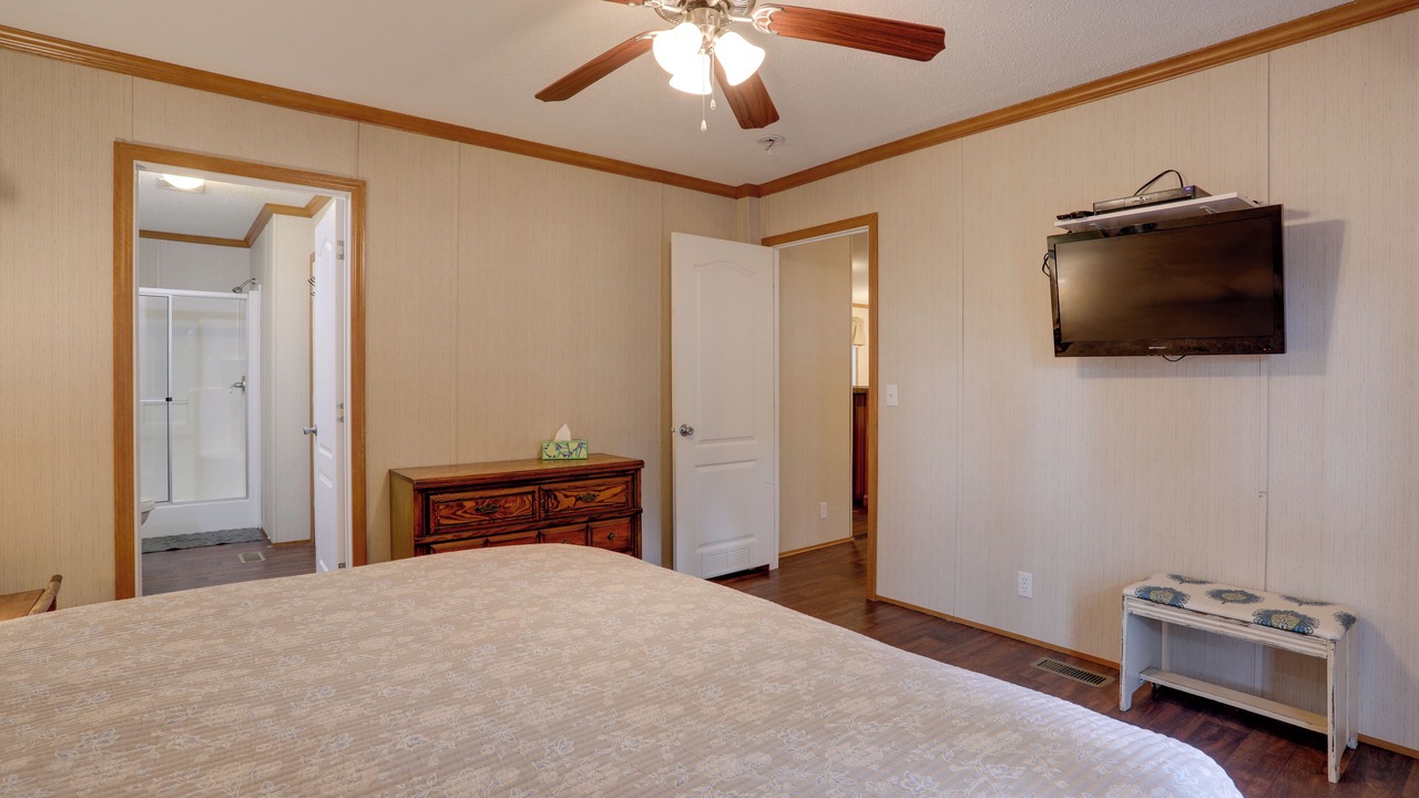 Photo of Bedroom in Greers Ferry