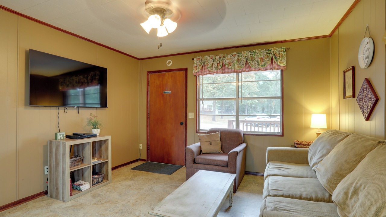 Photo of Livingroom in Greers Ferry