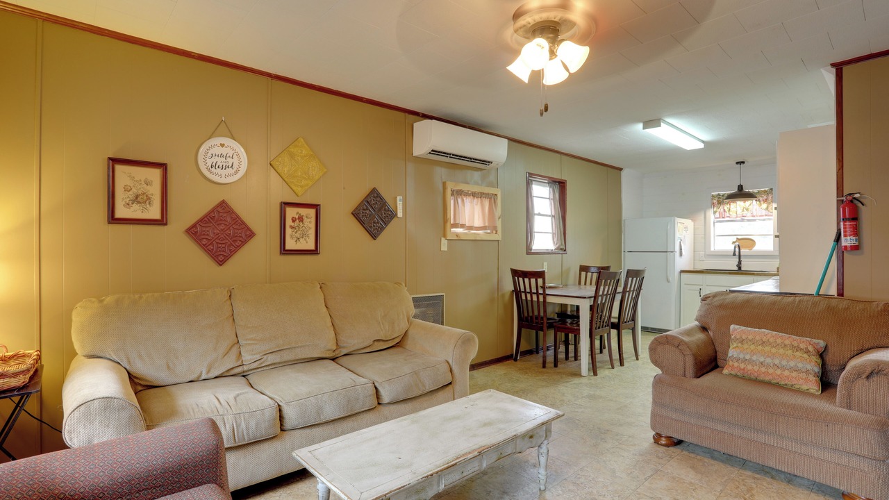Photo of Livingroom in Greers Ferry