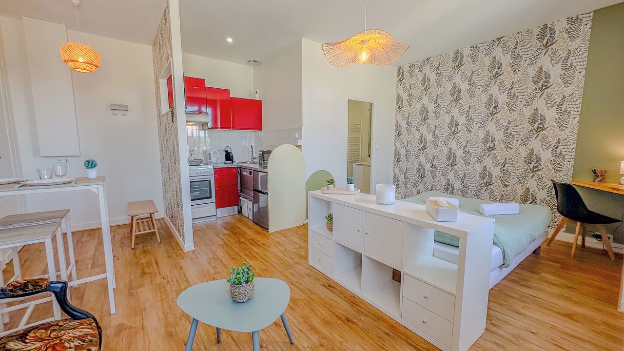 Photo of Bedroom in Pauillac